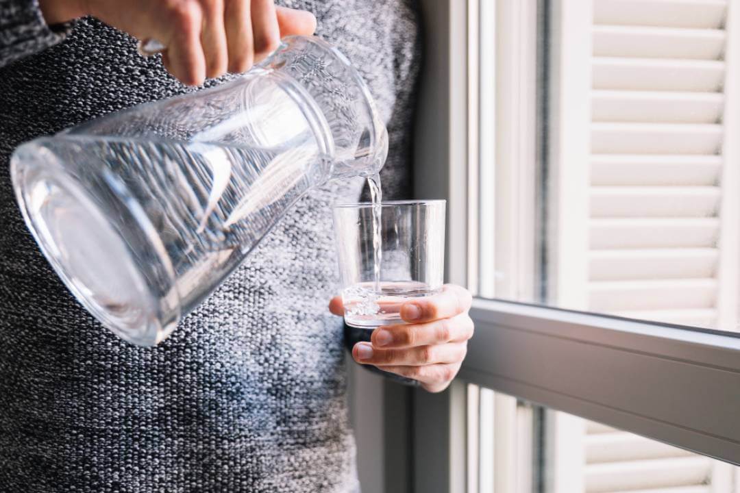 Agua del grifo o agua embotellada