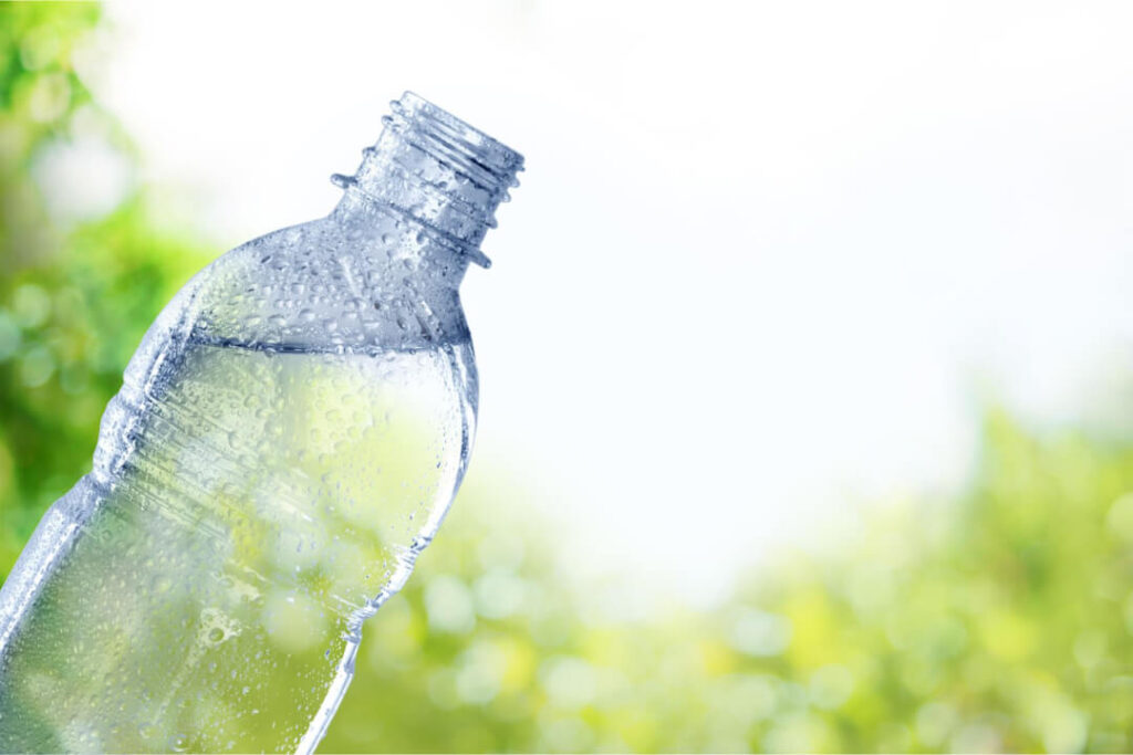 agua expuesta al sol